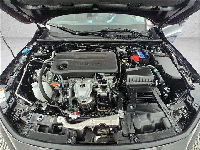 Used 2025 Honda Civic Sport image 25
