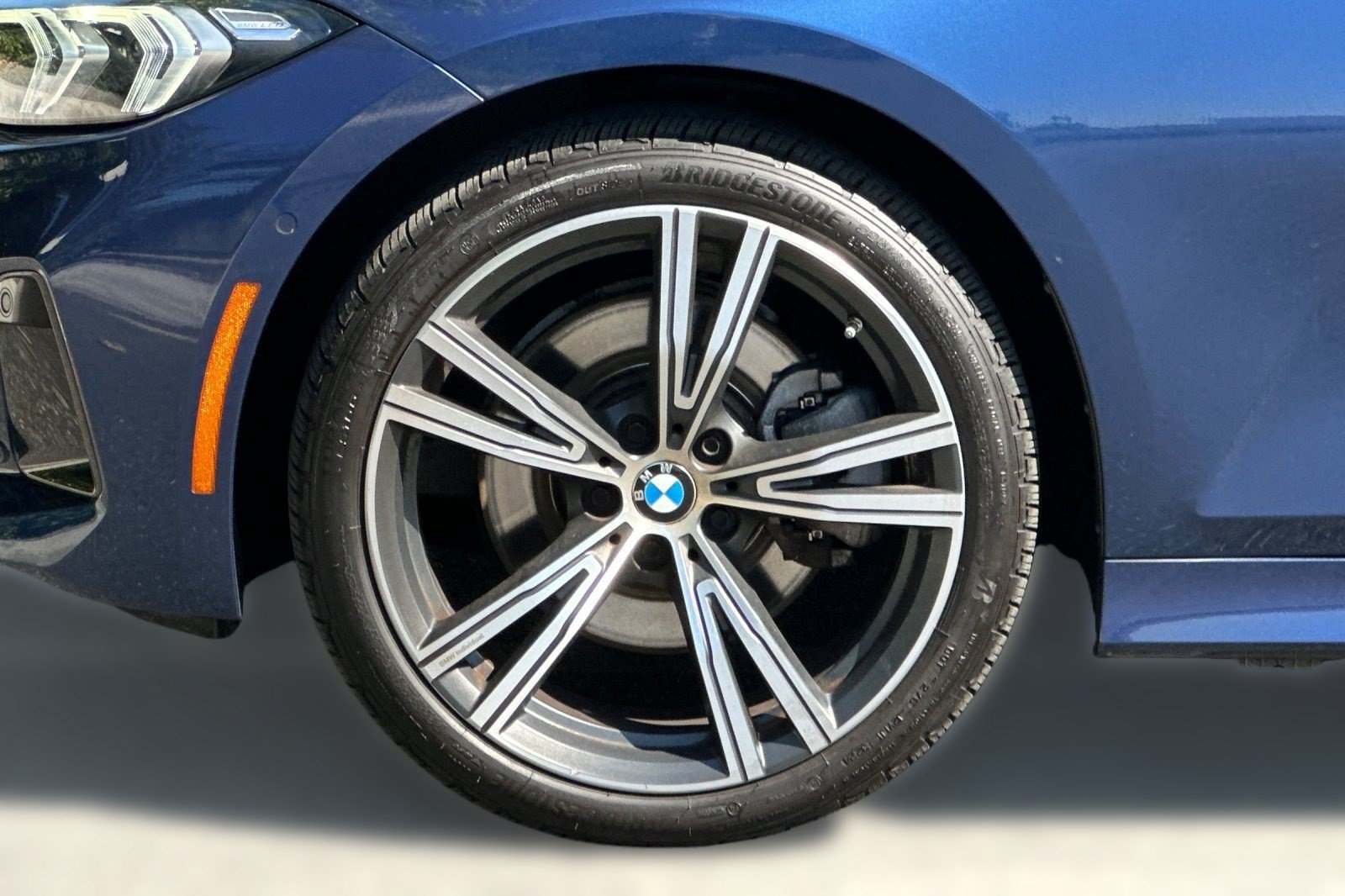 Used 2023 BMW 330i Sedan w/ Parking Assistance Package RWD image 13