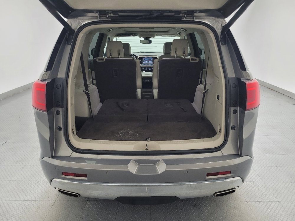 Used 2019 GMC Acadia Denali w/ Technology Package FWD image 29