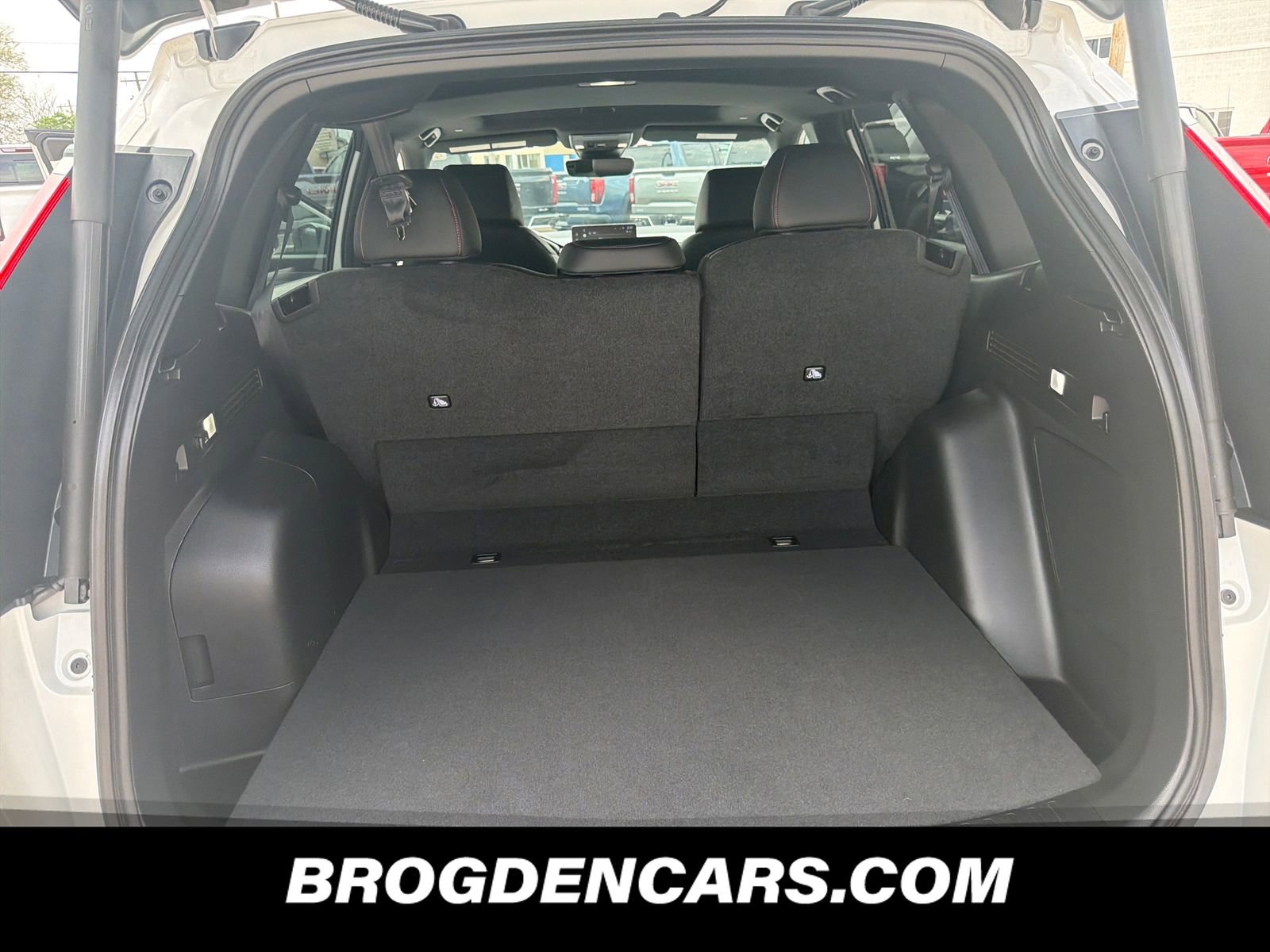 Used 2026 Honda CR-V Sport Touring image 9