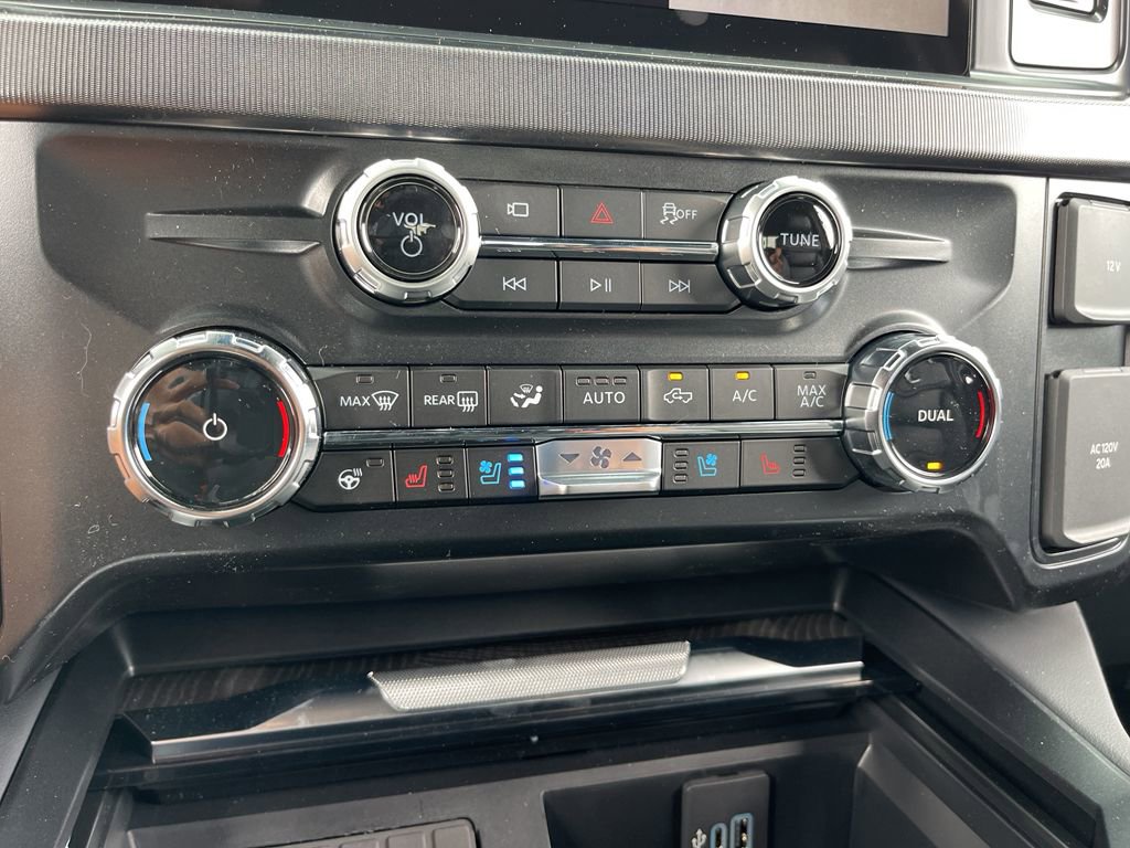 New 2025 Ford F350 Platinum image 10