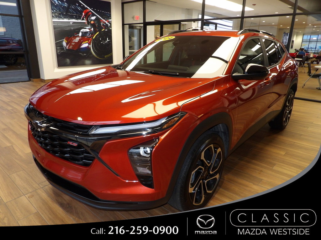 Used 2024 Chevrolet Trax RS w/ Sunroof Package