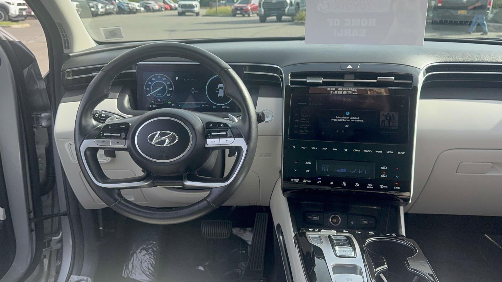 Used 2024 Hyundai Tucson Limited image 11