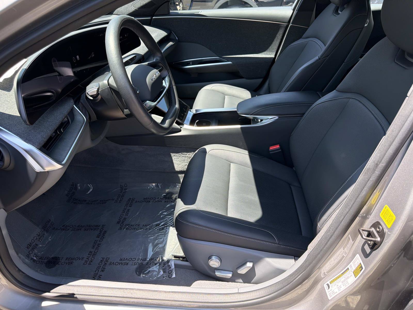 Used 2024 Lucid Air Touring AWD/4WD image 15
