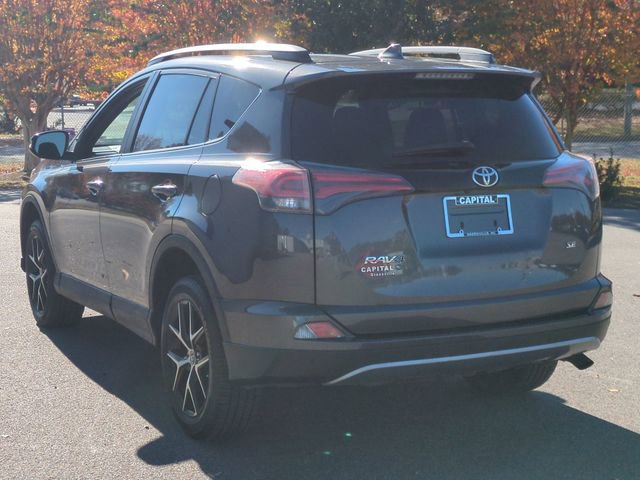 Used 2017 Toyota RAV4 SE image 5