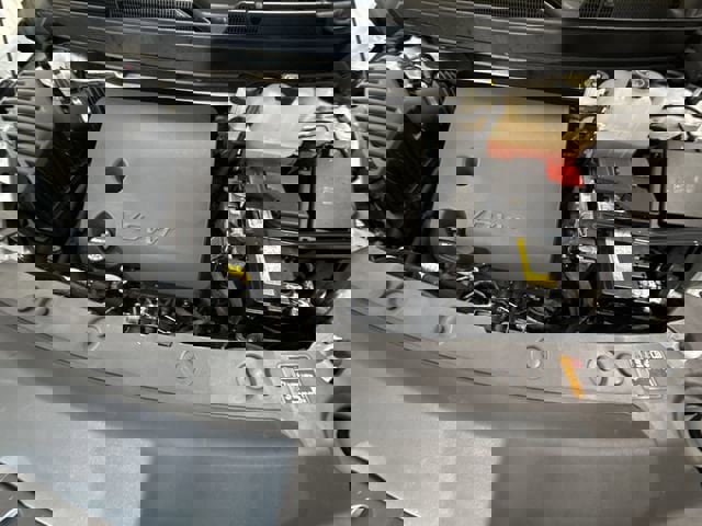 Used 2024 Buick Enclave Premium image 32