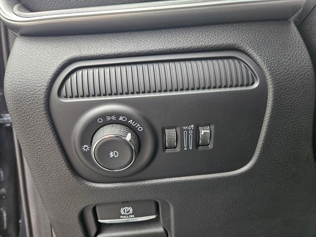 New 2025 Jeep Wagoneer L Series II w/ Convenience Group I image 10