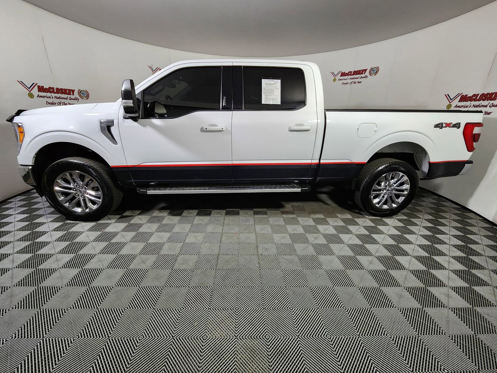 Used 2022 Ford F150 Lariat w/ Equipment Group 501A Mid image 6
