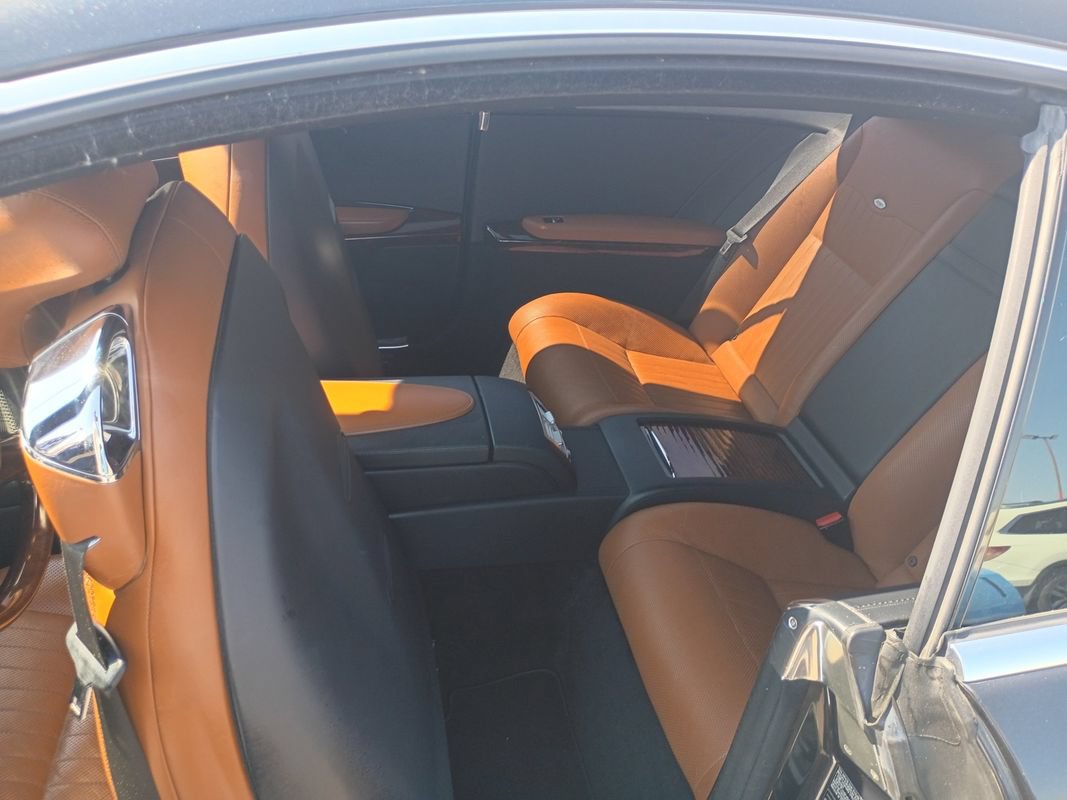 Used 2013 Mercedes-Benz CL 550 4MATIC image 17