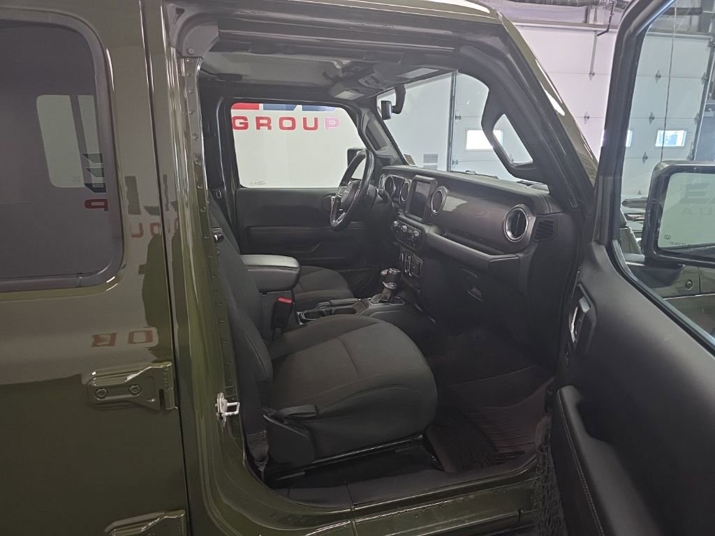 Used 2021 Jeep Wrangler Unlimited Sahara w/ Uconnect 4C Nav & Sound Group image 19