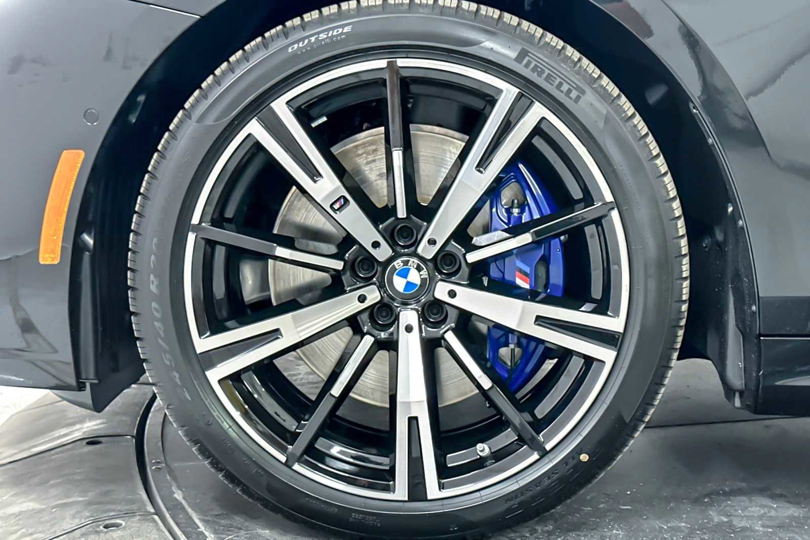 New 2026 BMW 540i xDrive w/ M Sport Package image 24