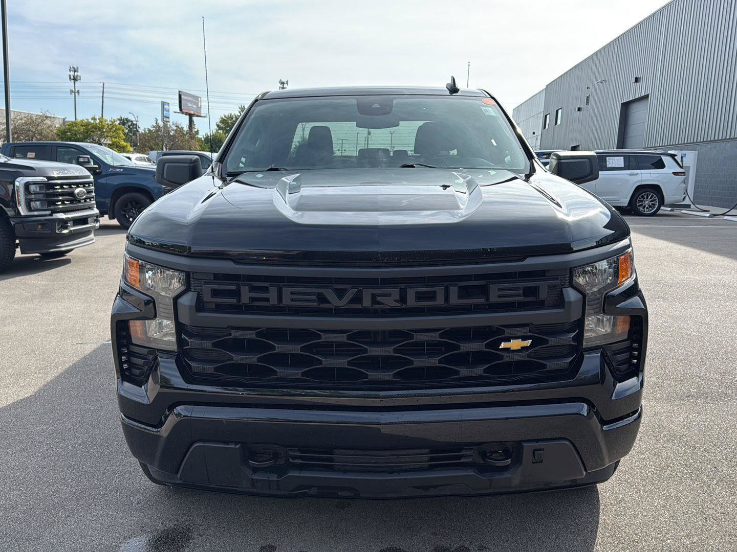 Used 2024 Chevrolet Silverado 1500 Custom AWD/4WD image 8