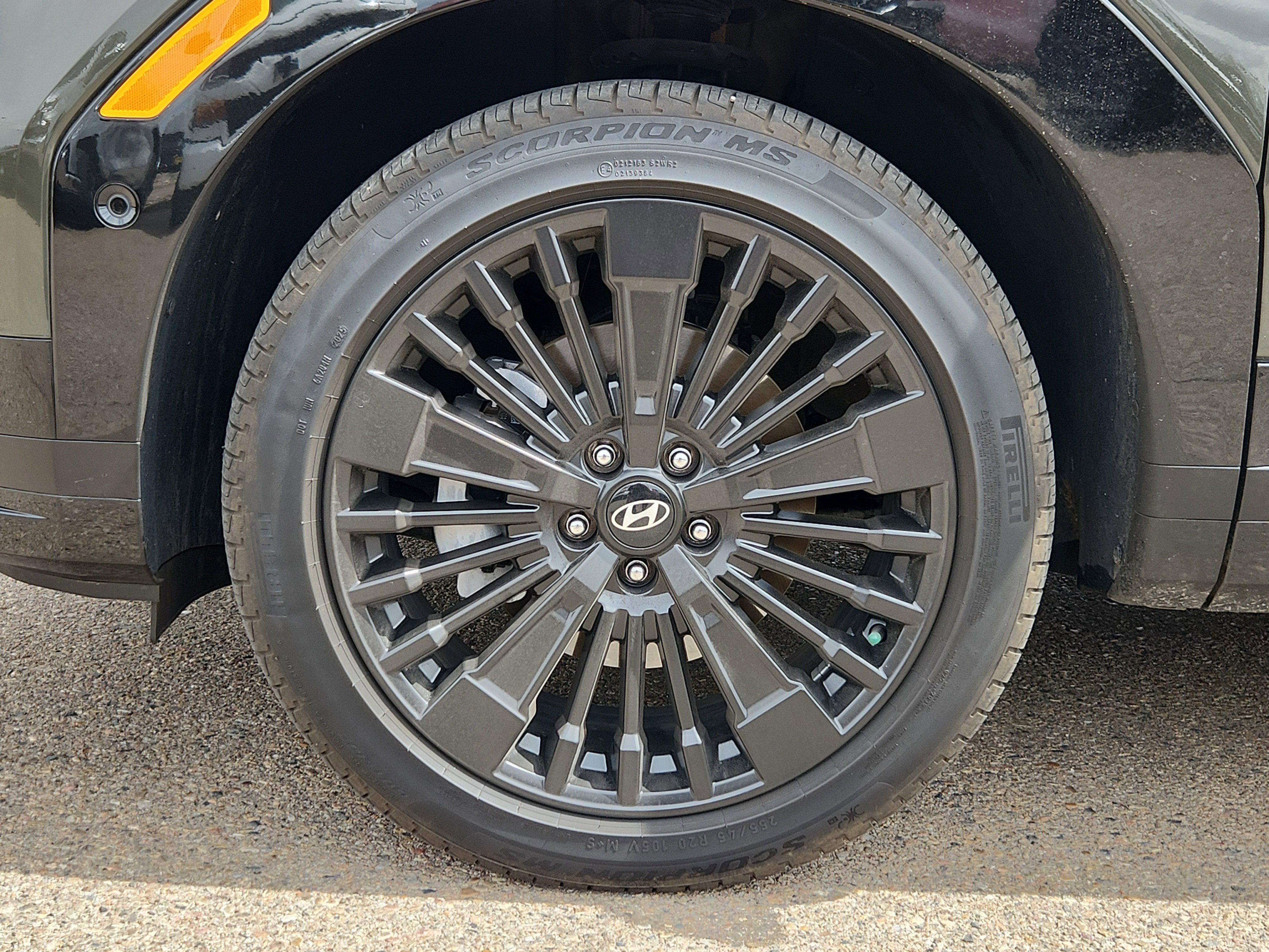 Certified 2025 Hyundai Santa Fe Calligraphy image 15