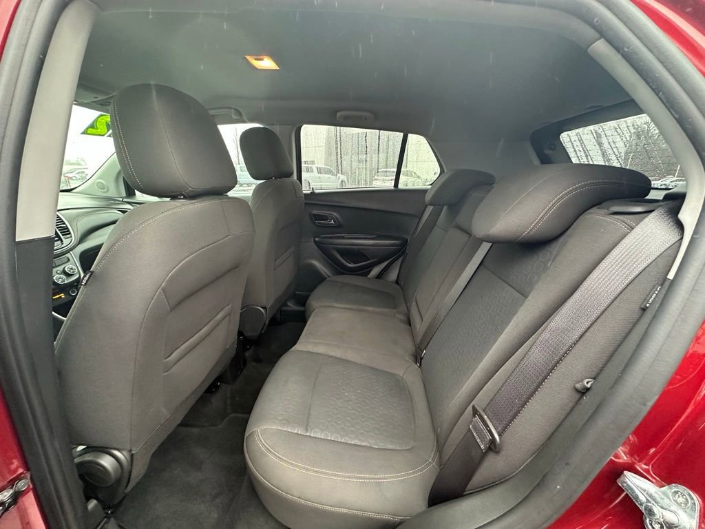 Used 2022 Chevrolet Trax LS w/ Tint and Cruise Package image 12