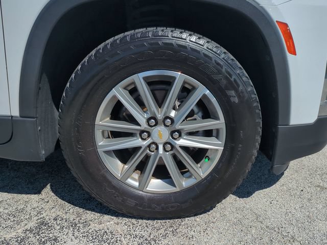 Certified 2023 Chevrolet Traverse LT FWD image 11