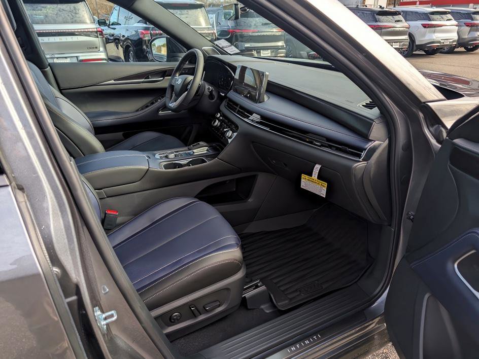 New 2026 INFINITI QX60 Sport image 21