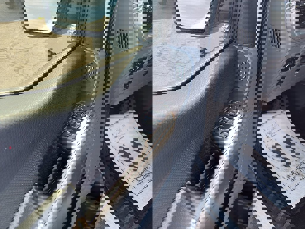 Used 2022 Ford F150 XLT image 10