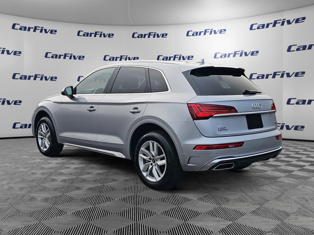 Used 2023 Audi Q5 2.0T Premium w/ Convenience Package image 3