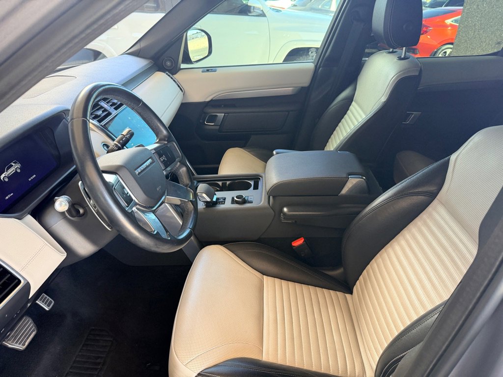 Used 2021 Land Rover Discovery S R-Dynamic AWD/4WD image 6