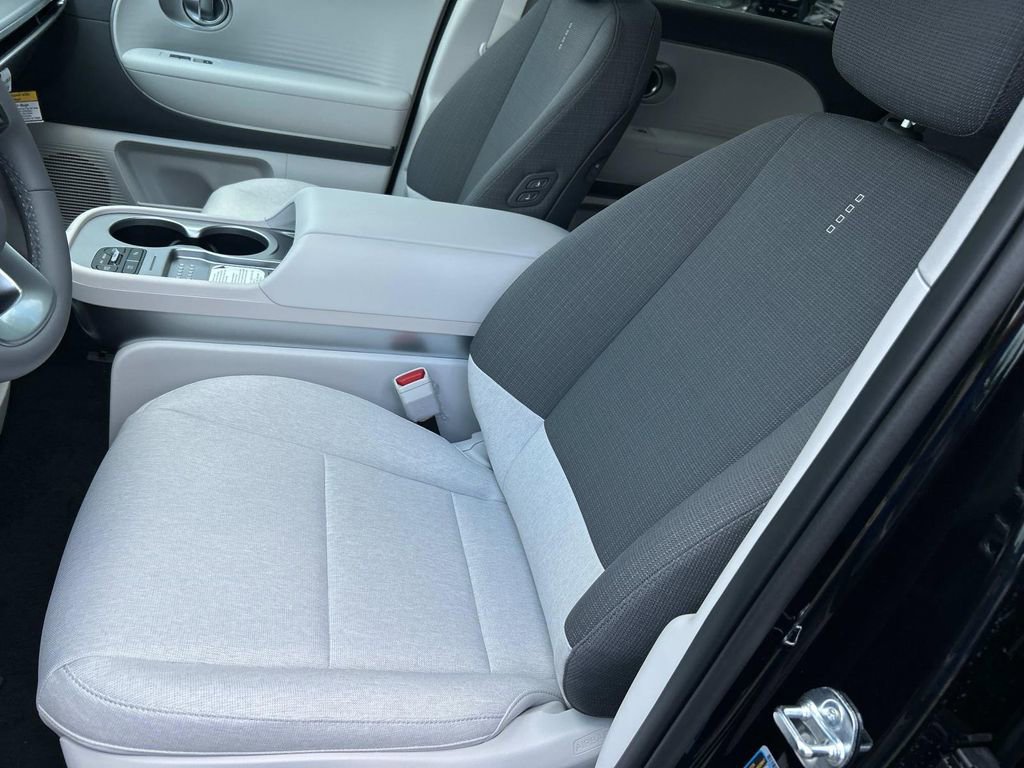 New 2026 Hyundai Ioniq 9 SE image 15
