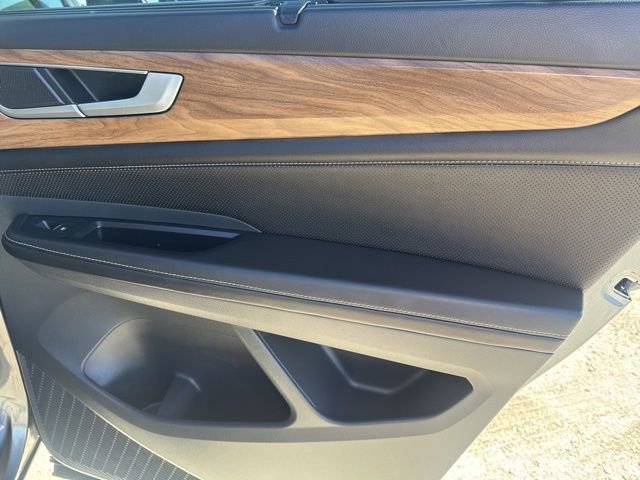 Used 2024 Volkswagen Atlas SE image 23