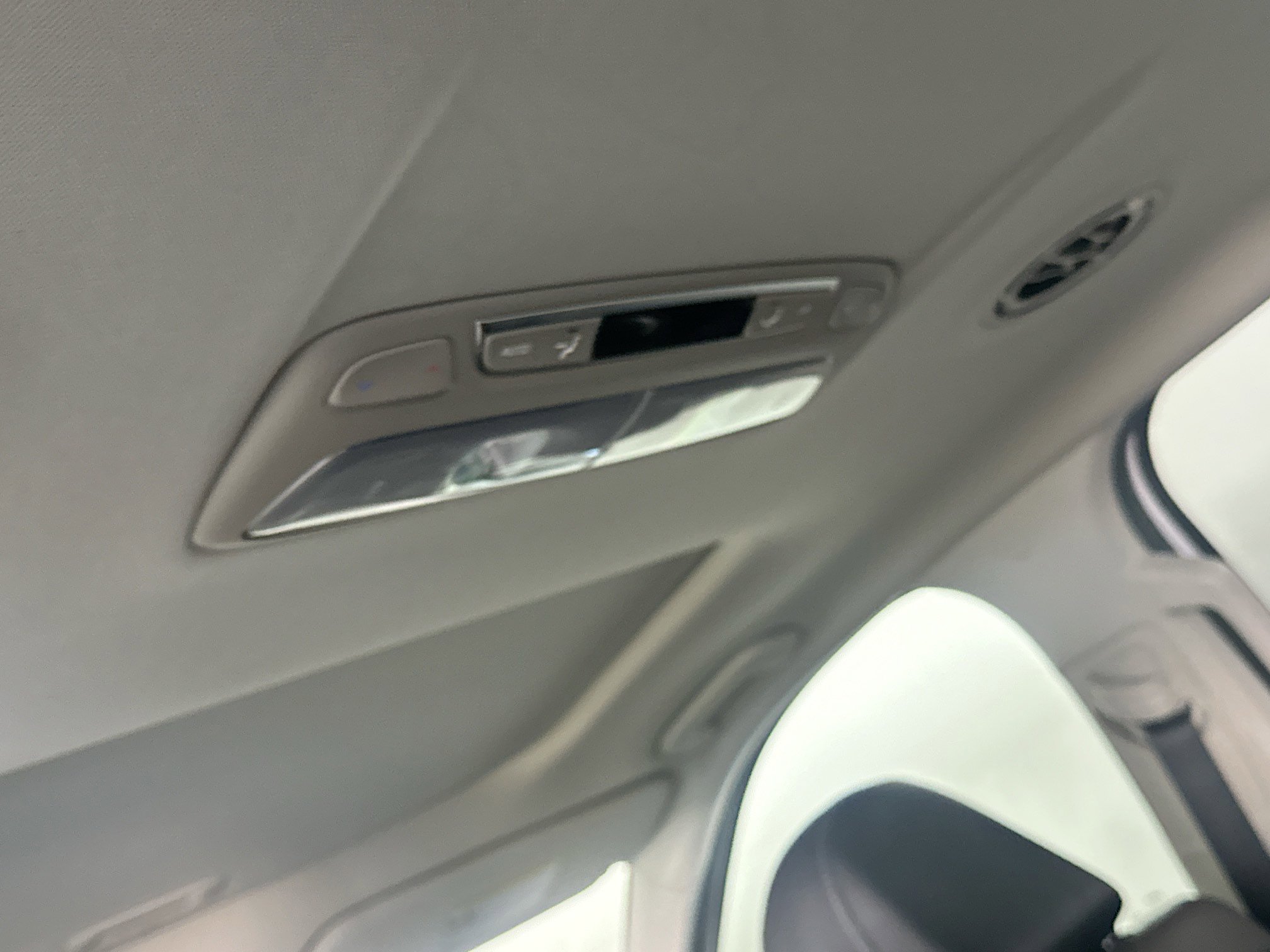 Used 2025 Kia Telluride S image 27