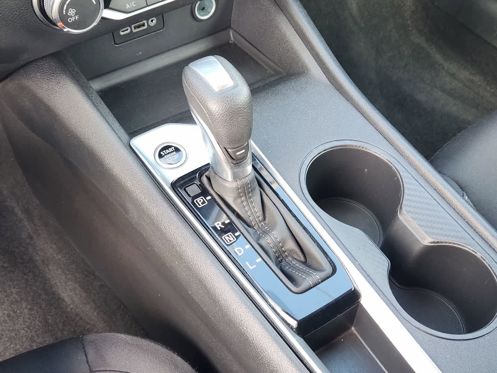 Used 2025 Nissan Altima 2.5 SV FWD image 18