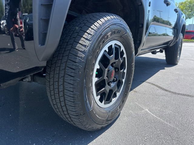 Used 2024 Toyota Tacoma TRD Off-Road AWD/4WD image 14