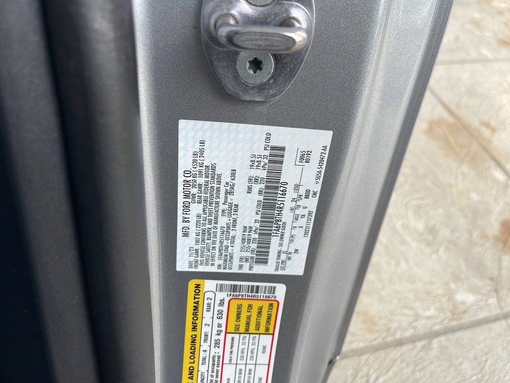 Certified 2024 Ford Mustang Coupe image 30