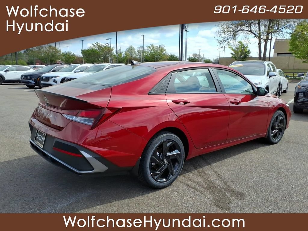 New 2026 Hyundai Elantra Sport FWD image 5