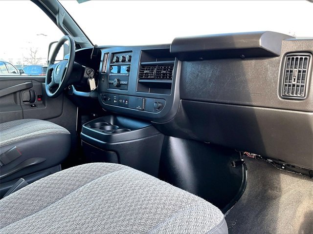 Used 2025 Chevrolet Express 3500 LS image 12