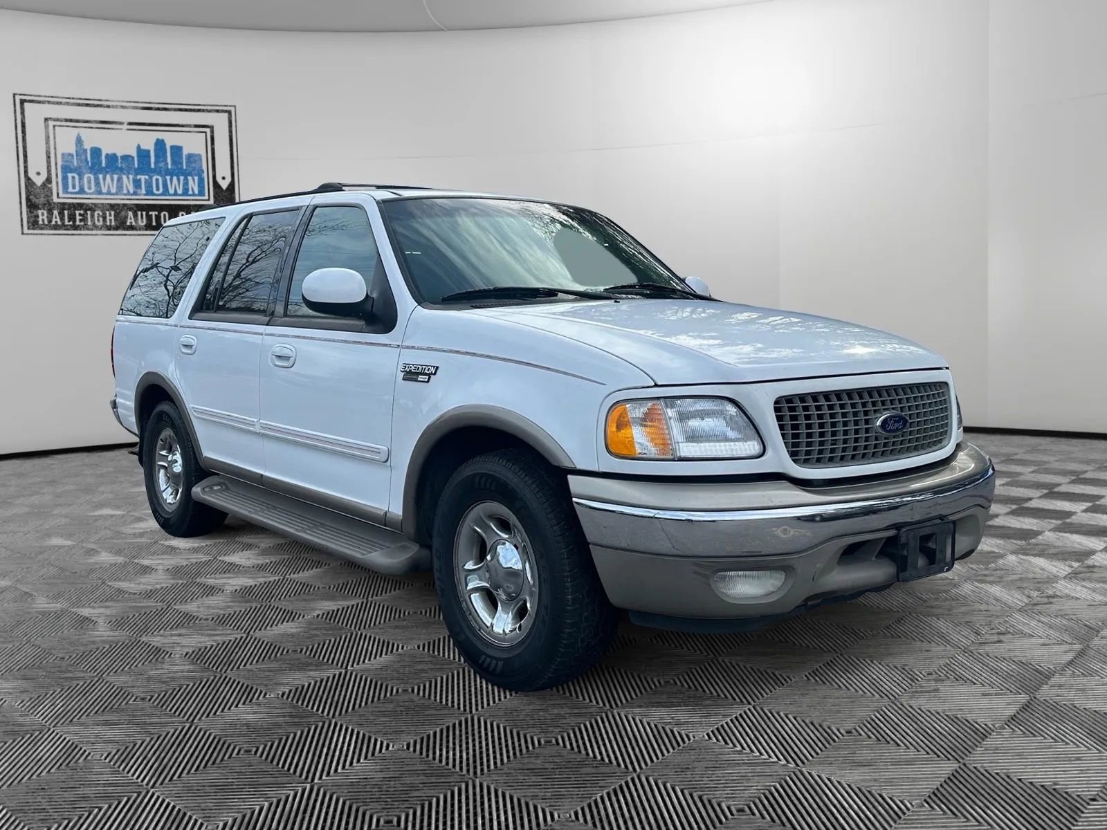 Used 2000 Ford Expedition Eddie Bauer image 4