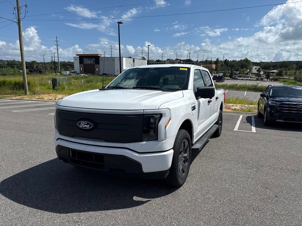 Used 2024 Ford F150 Lightning XLT w/ Max Trailer Tow Package AWD/4WD image 5