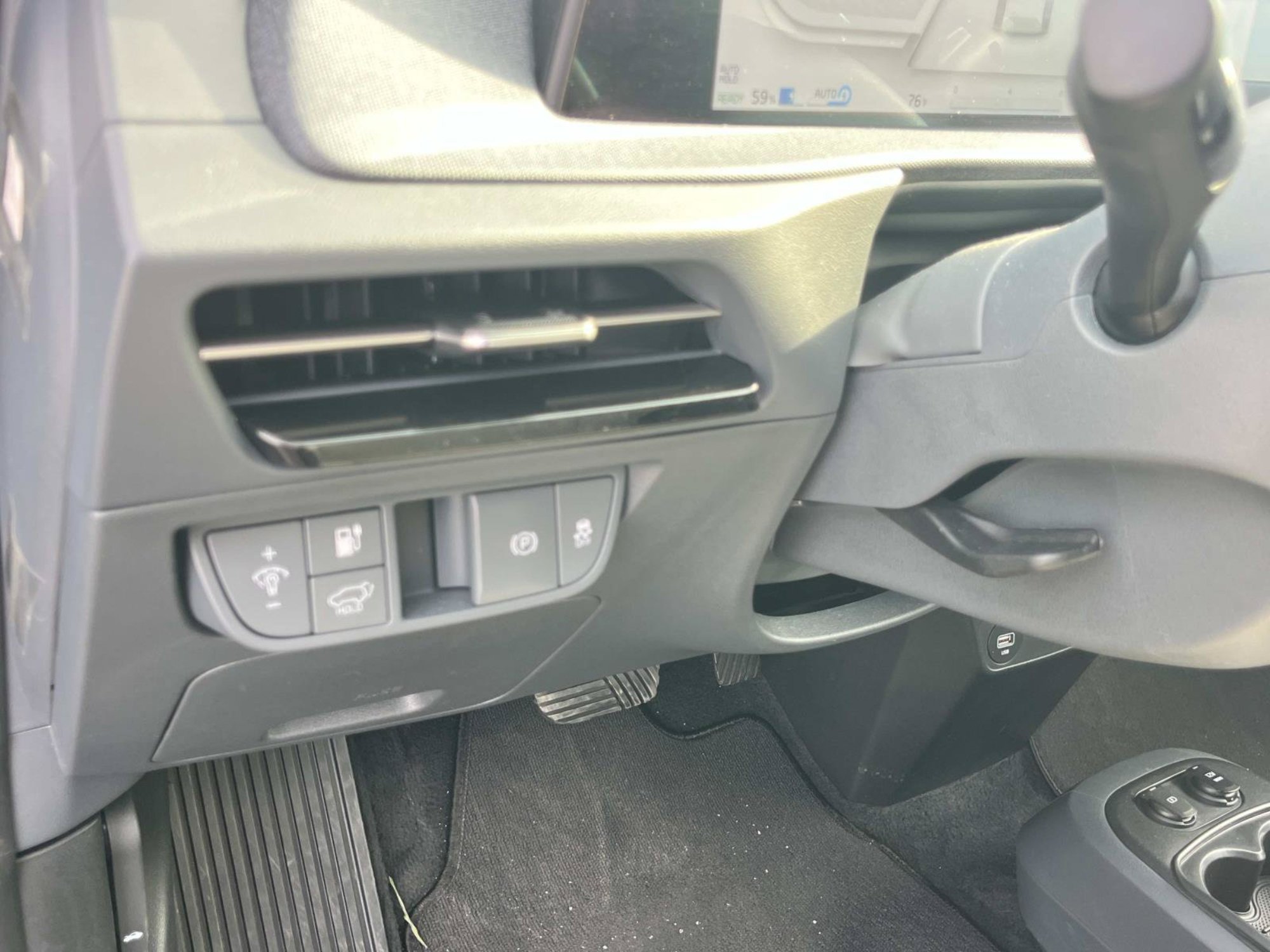 Used 2024 Kia EV6 Wind RWD image 36