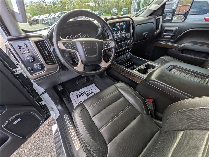 Used 2019 GMC Sierra 3500 Denali AWD/4WD image 16
