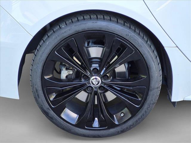 Used 2024 Jaguar XF R-Dynamic SE AWD/4WD image 19