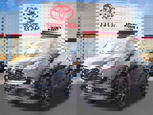 Used 2023 Toyota Highlander Bronze Edition image 1