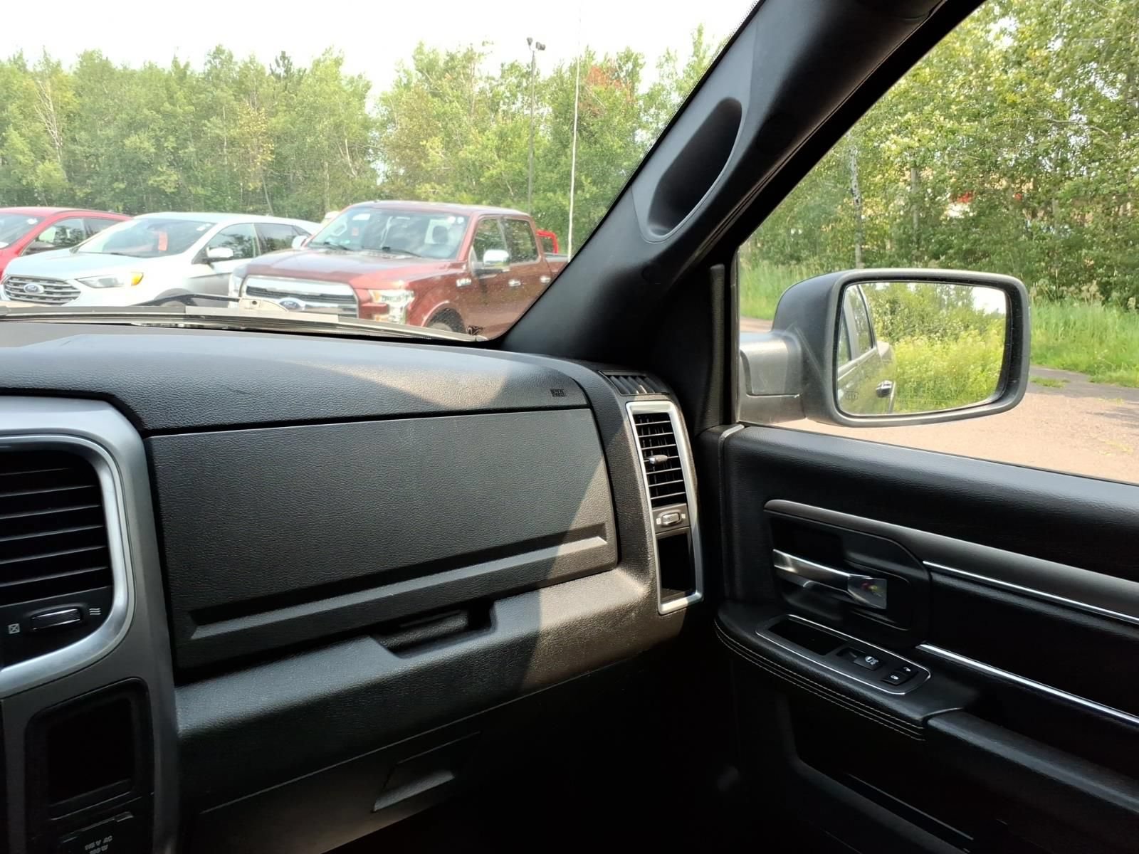 Used 2021 RAM 1500 Warlock w/ Luxury Group AWD/4WD image 23