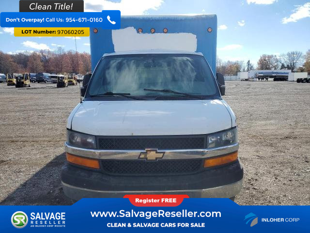 Used 2017 Chevrolet Express 3500 Extended image 7