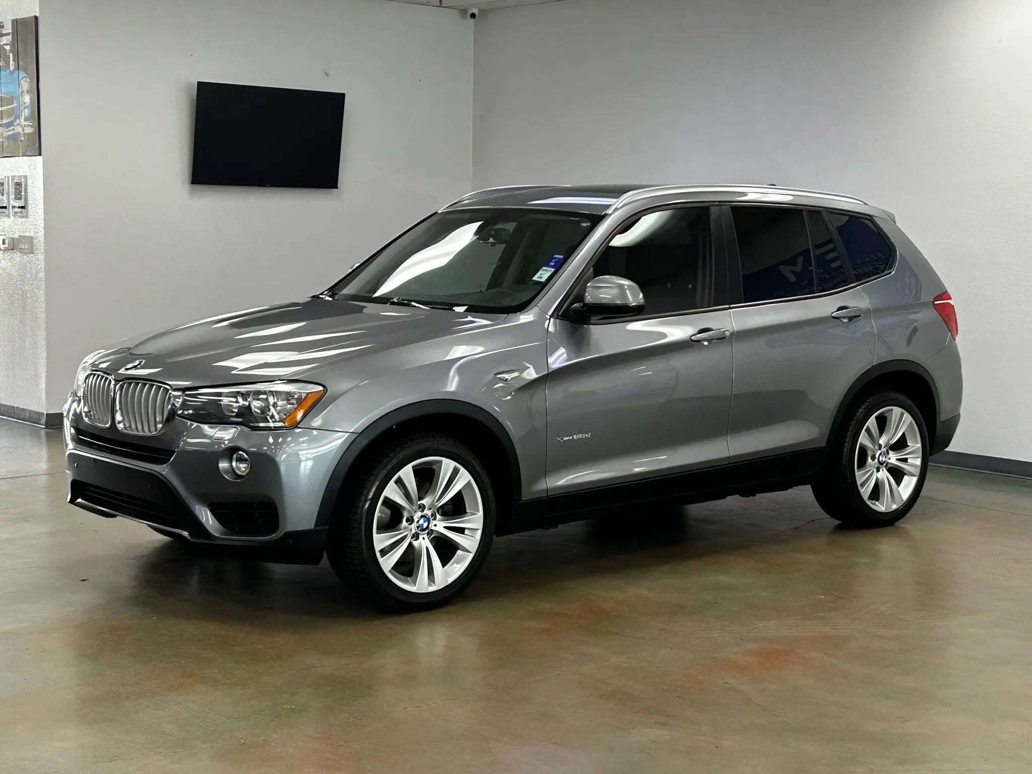 Used 2015 BMW X3 xDrive28d image 4
