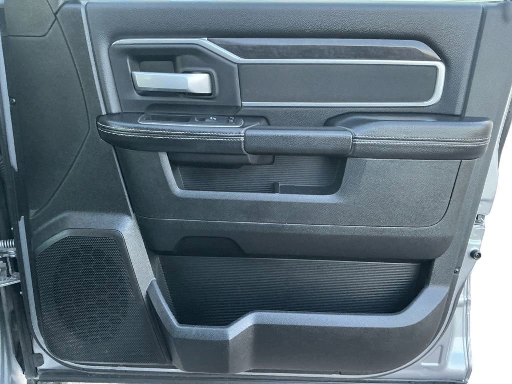 Used 2024 RAM 2500 Big Horn image 16