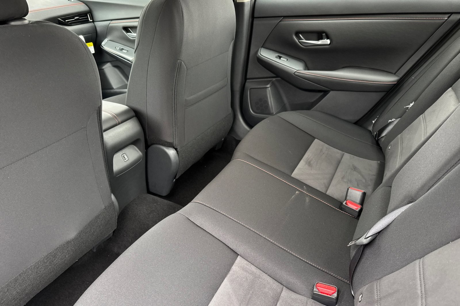 New 2025 Nissan Sentra SR w/ Trunk Package image 9