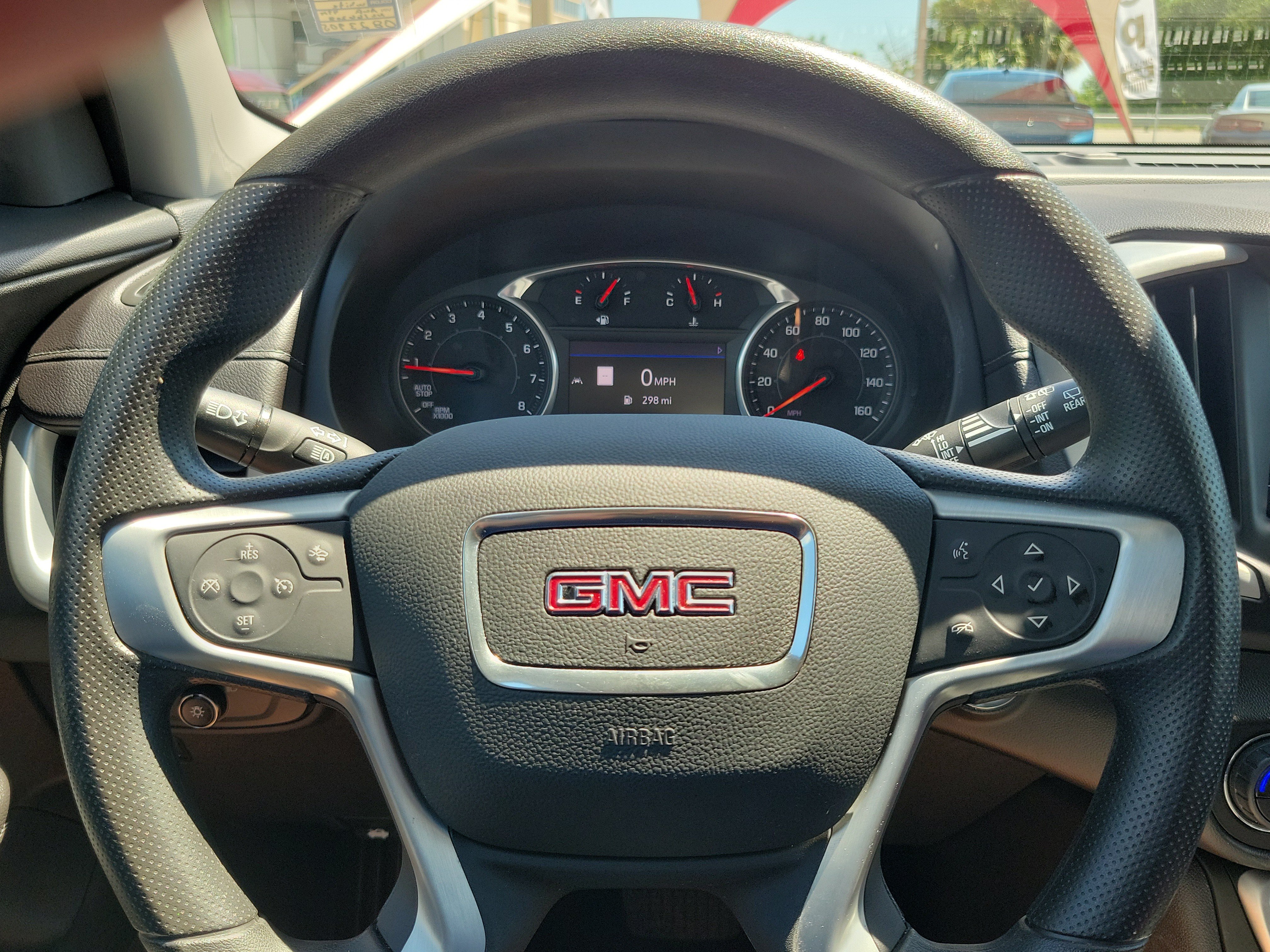 Used 2022 GMC Terrain SLE w/ Driver Convenience Package FWD image 16