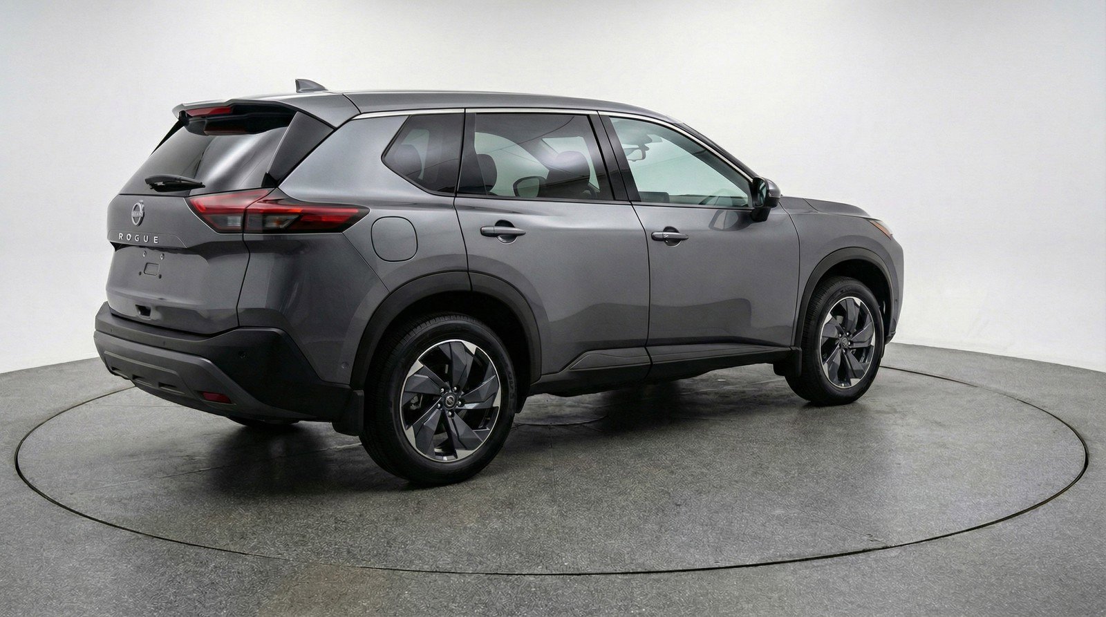 Used 2025 Nissan Rogue SV image 9