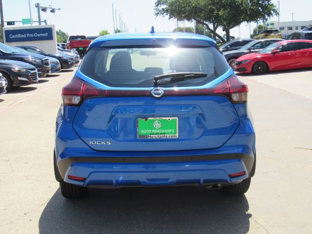 Used 2021 Nissan Kicks S image 7