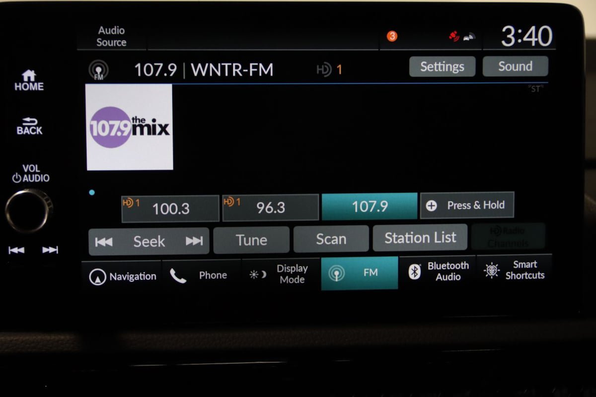 Used 2024 Honda CR-V Sport Touring image 45