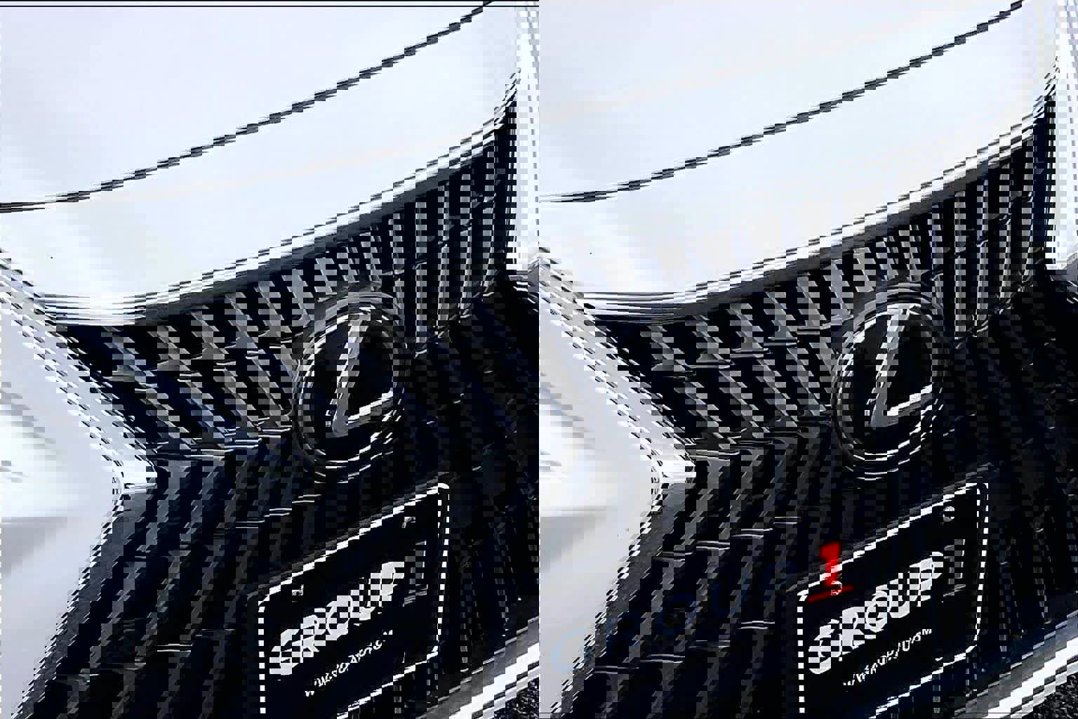 Used 2024 Lexus ES 300h w/ Premium Package image 32