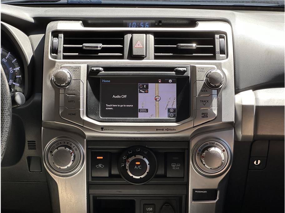 Used 2017 Toyota 4Runner SR5 AWD/4WD image 24