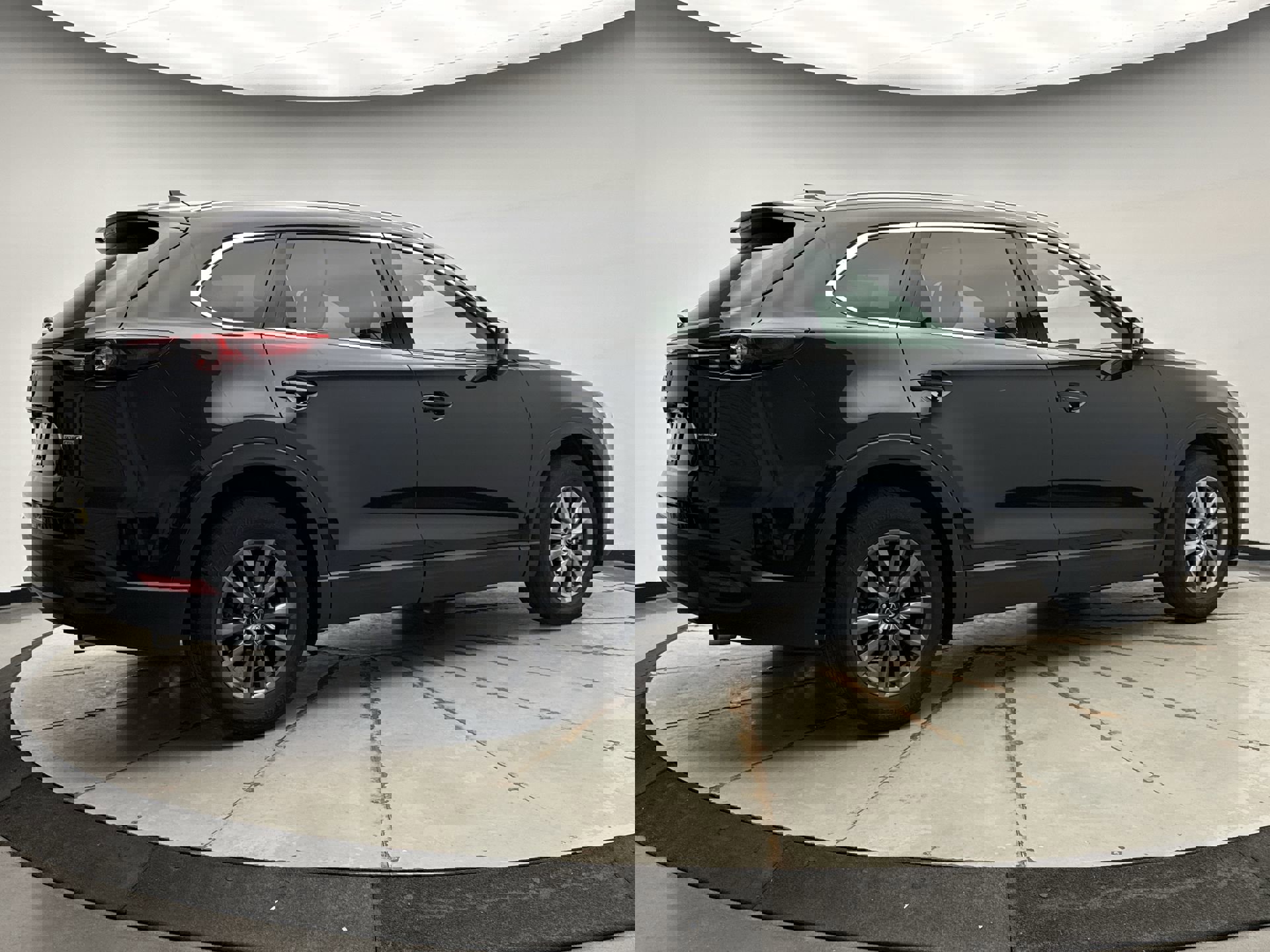 Used 2023 MAZDA CX-9 Touring AWD/4WD image 5