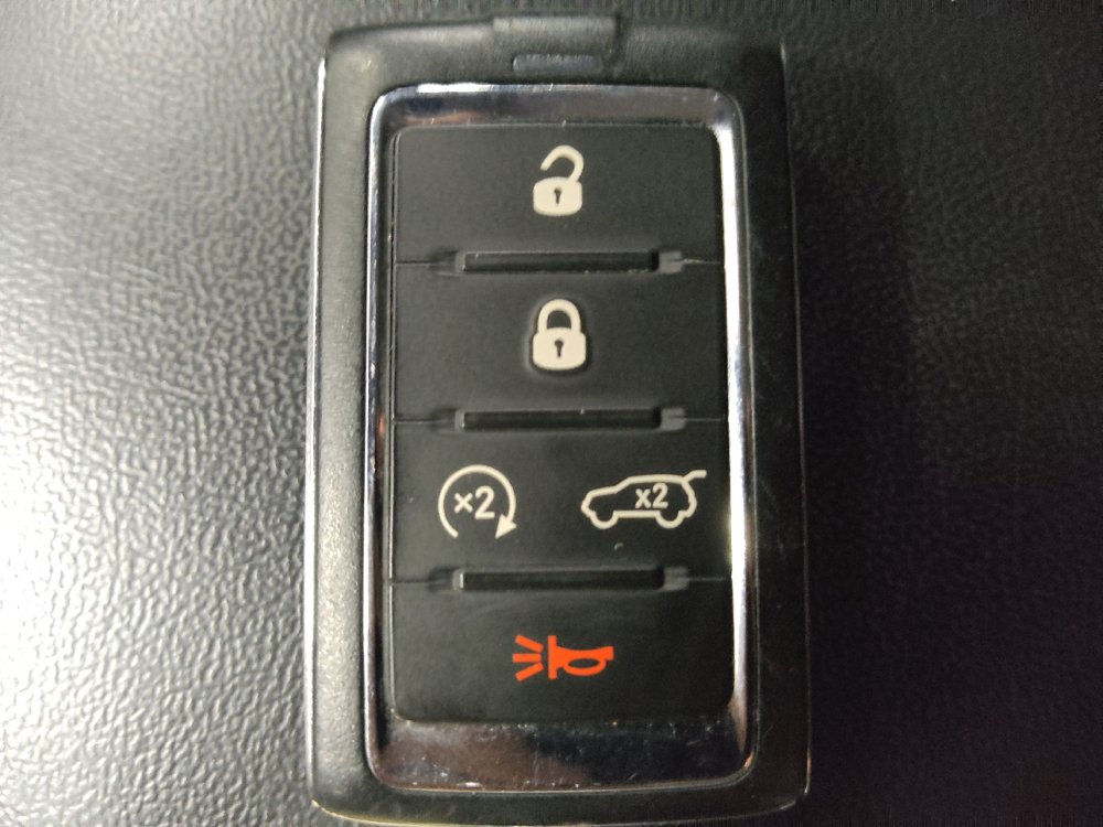 Used 2023 Jeep Grand Cherokee 4WD 4xe w/ Luxury Tech Group II image 32